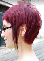 fryzury krótkie cieniowane włosy - uczesanie damskie zdjęcie numer 54A